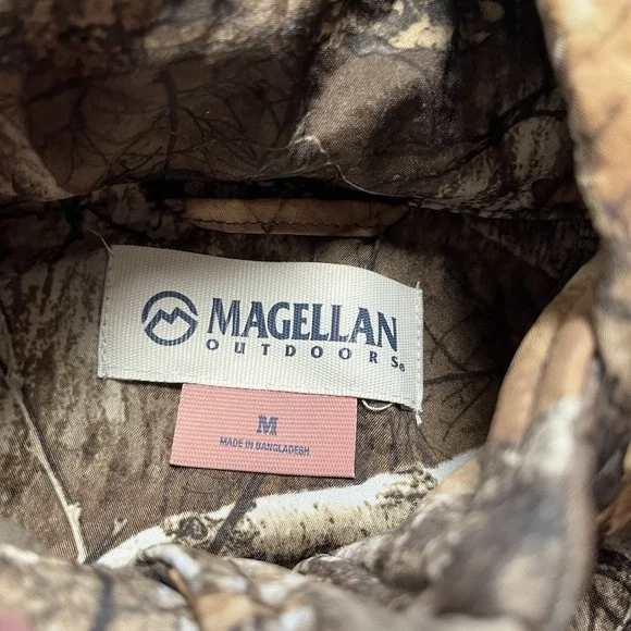 Magellan Outdoors Women's Hunt Gear Realtree Camo Button-Up Shirt M Long Sleeve - Picture 3 of 9